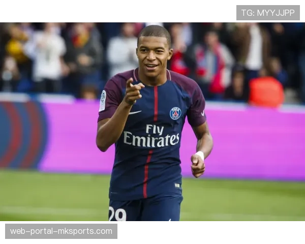 维尼修斯专访:谈论在伯纳乌听到的嘘声与在欧冠中证明自己的渴望 维尼修斯专访:谈论在伯纳乌听到的嘘声与在欧冠中证明自己的渴望